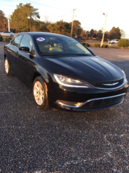 2015 Chrysler 200 black